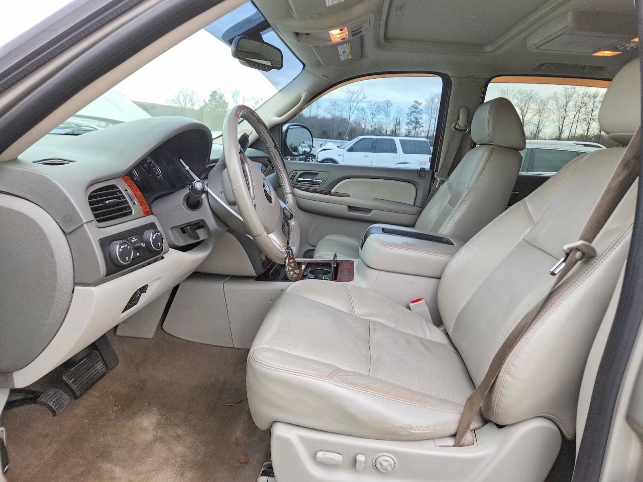 2009 Chevrolet Suburban K1500 Ltz - Фото 7