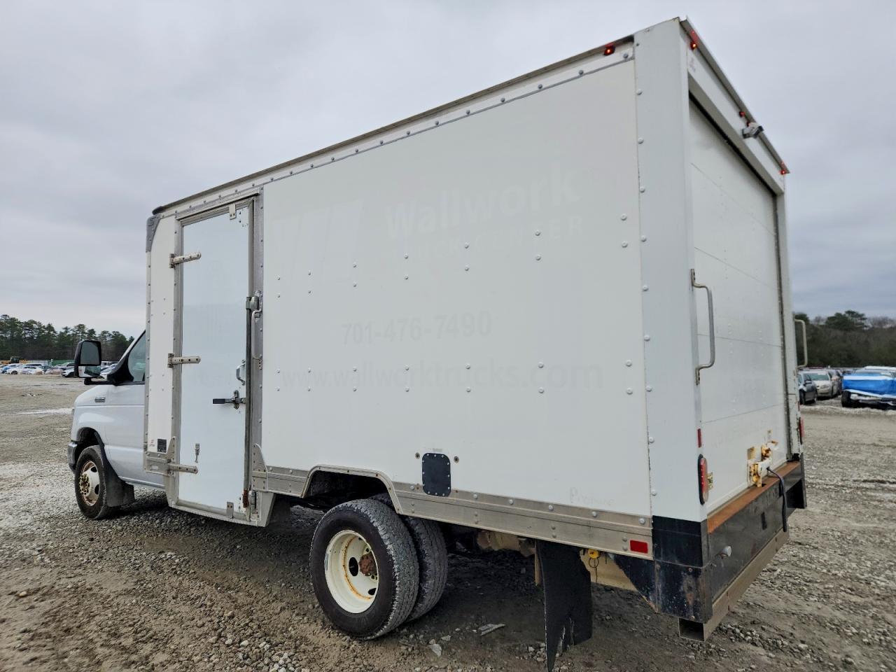 2021 Ford E350 - Box Truck - Image 2