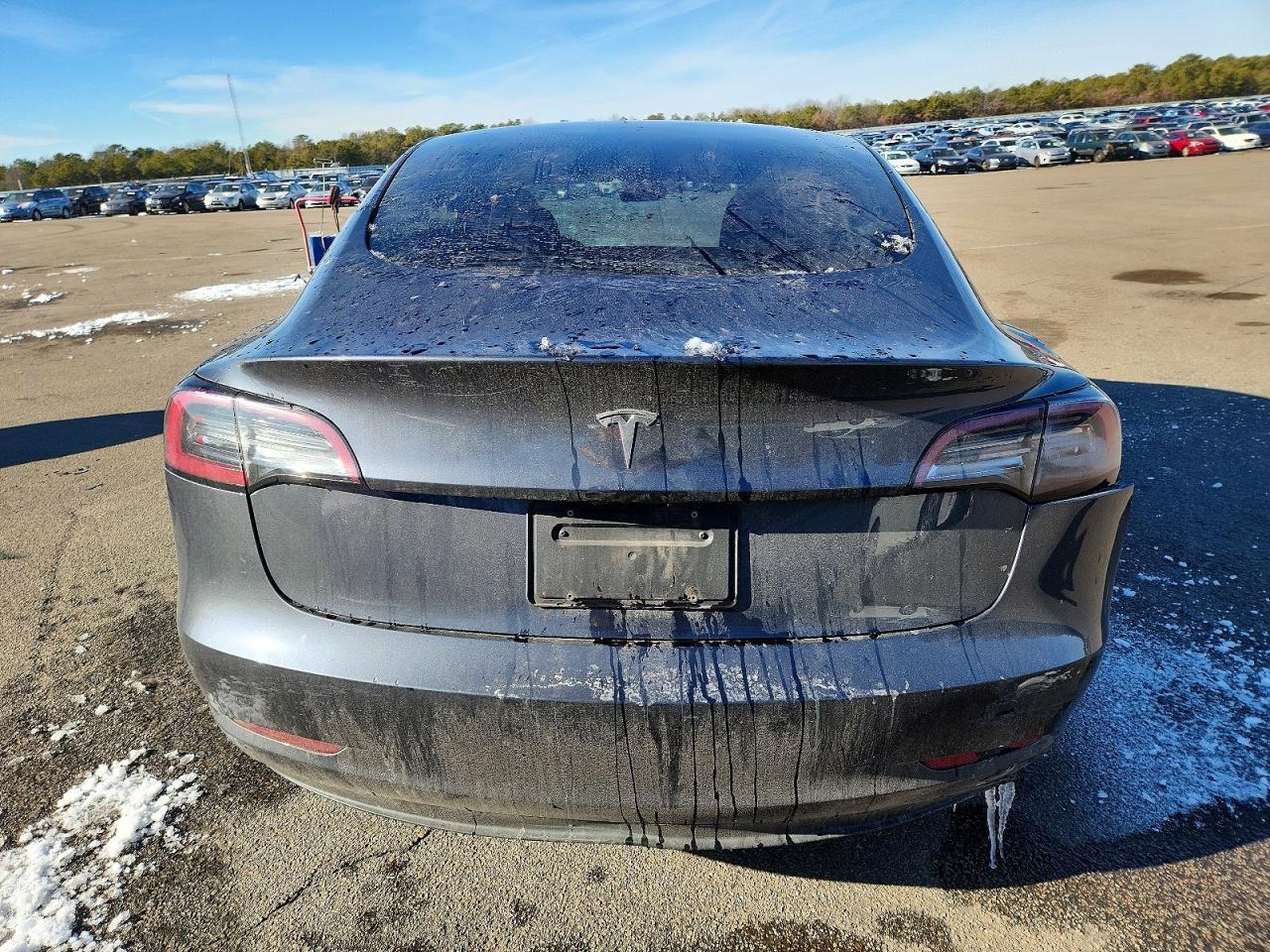 2023 Tesla Model 3 - Image 6