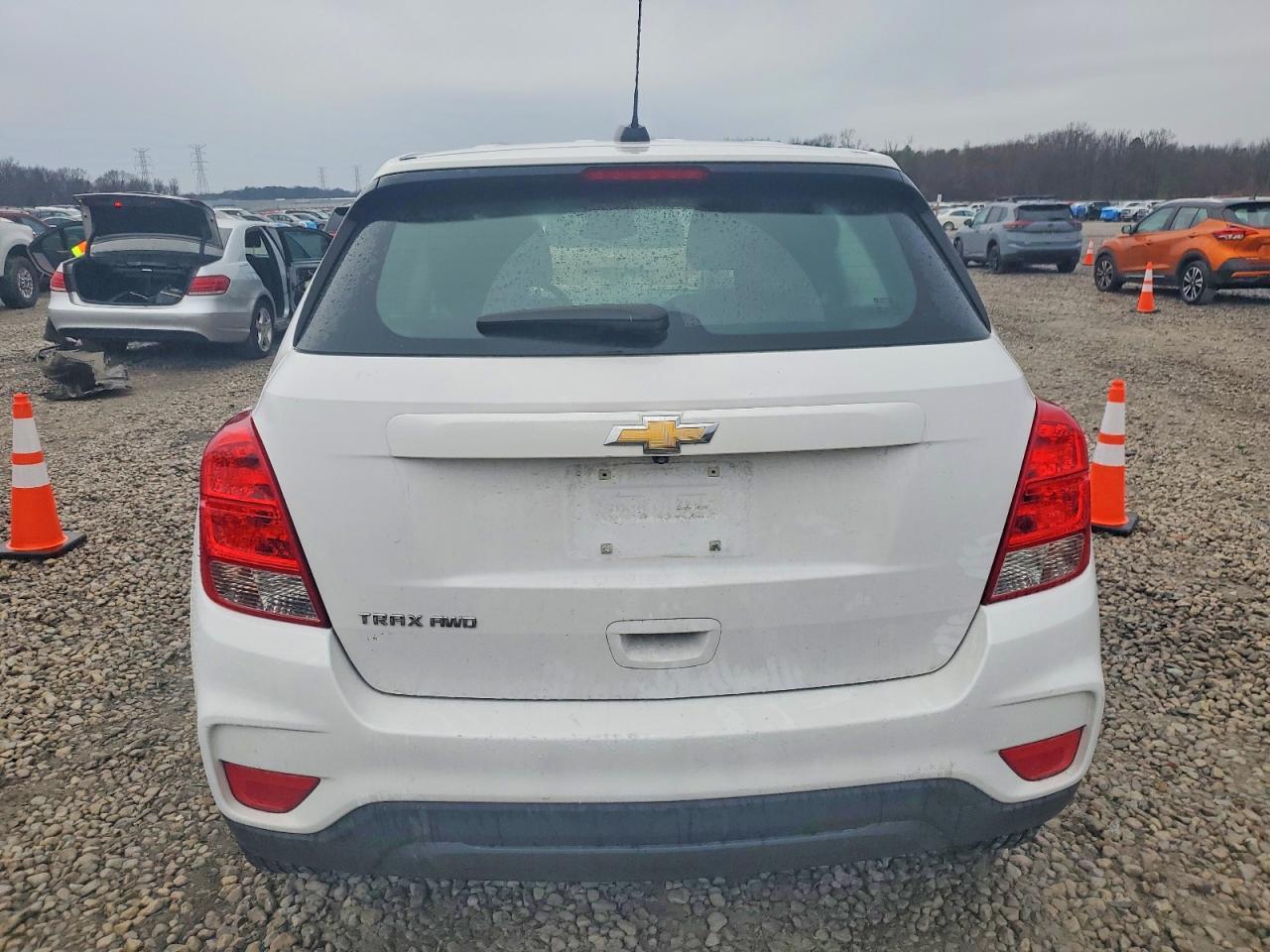 2019 Chev Trax Ls - Фото 6