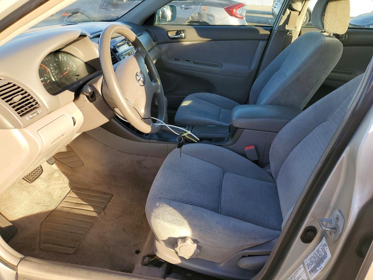 2002 Toyota Camry Le - Image 7