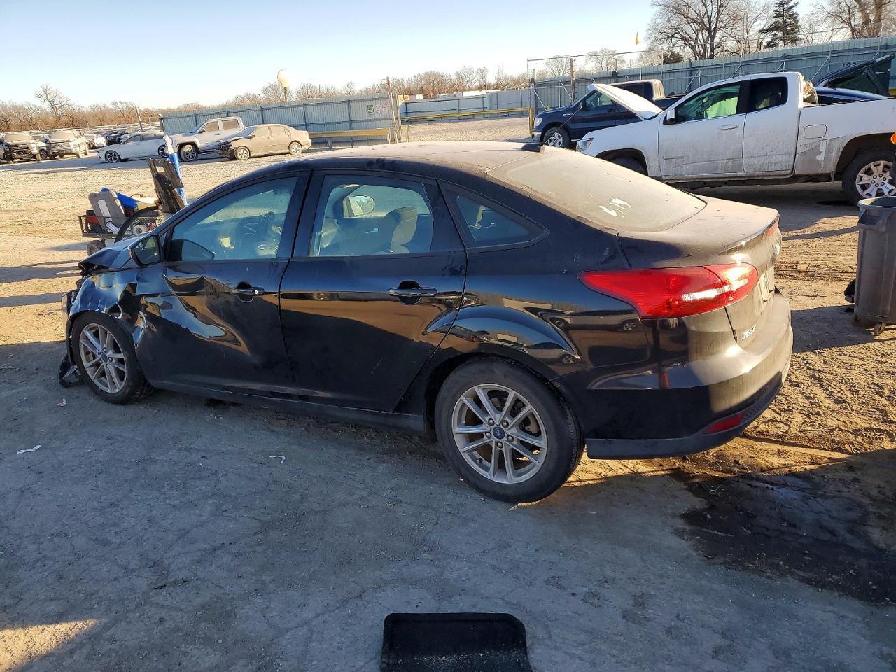 2018 Ford Focus Se - Фото 2