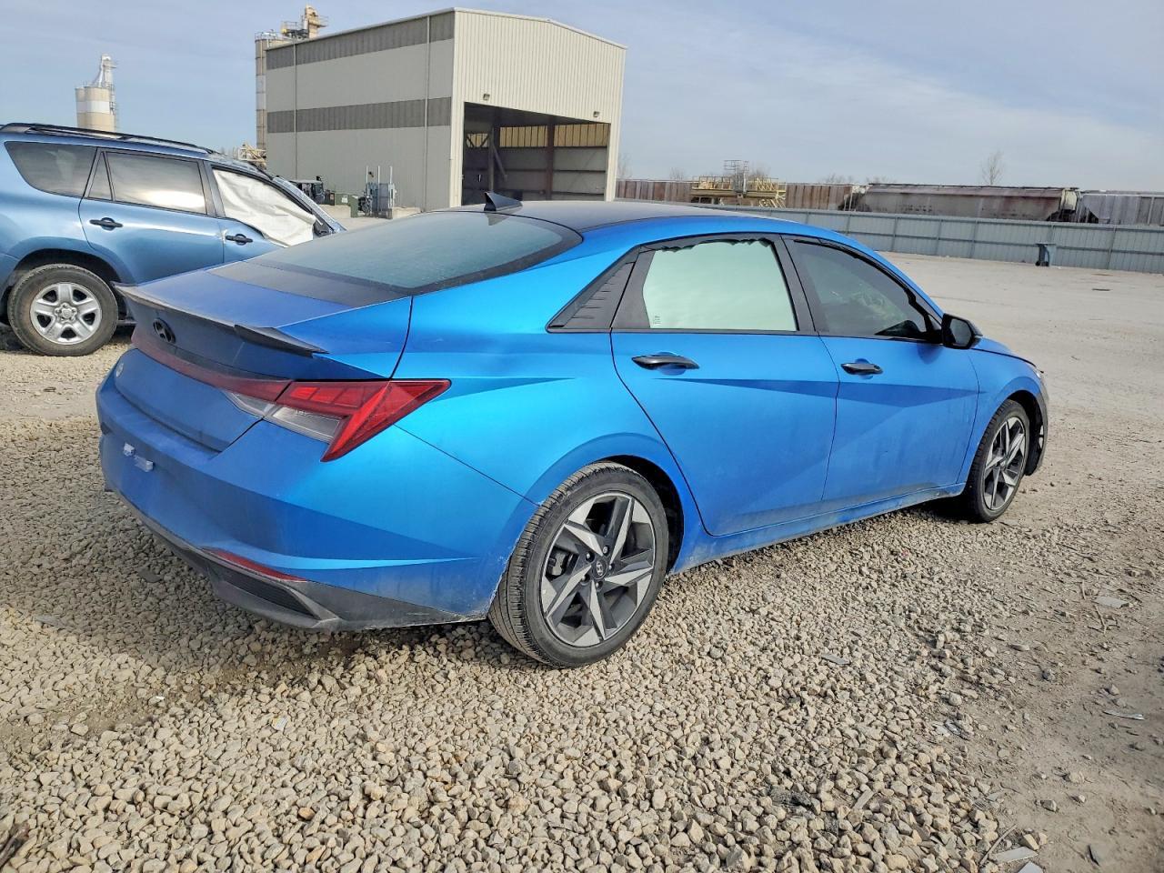 2023 Hyundai Elantra Limited - Image 3