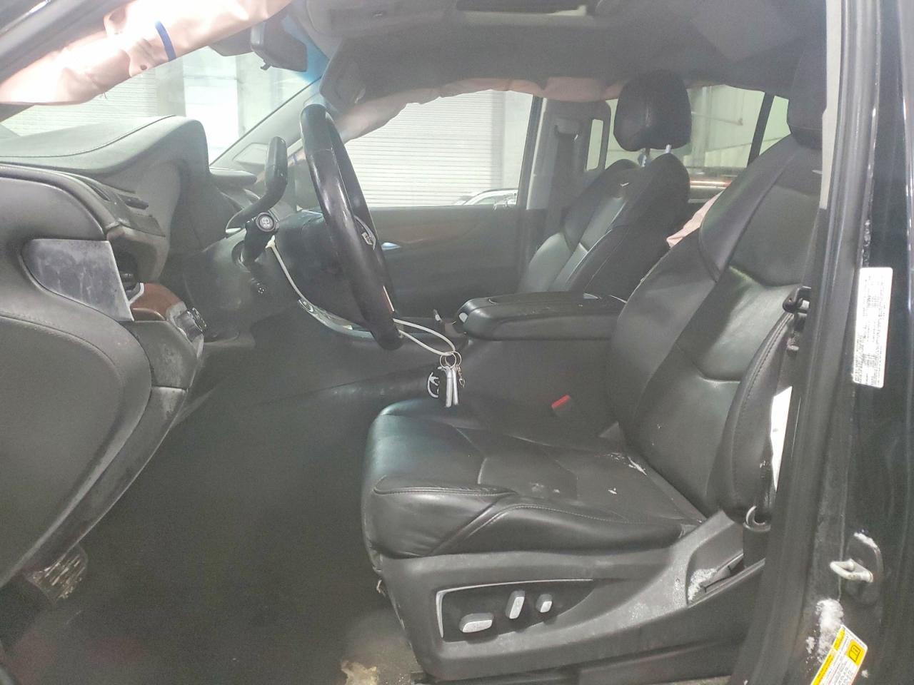 2018 Cadillac Escalade Premium Luxury - Image 7