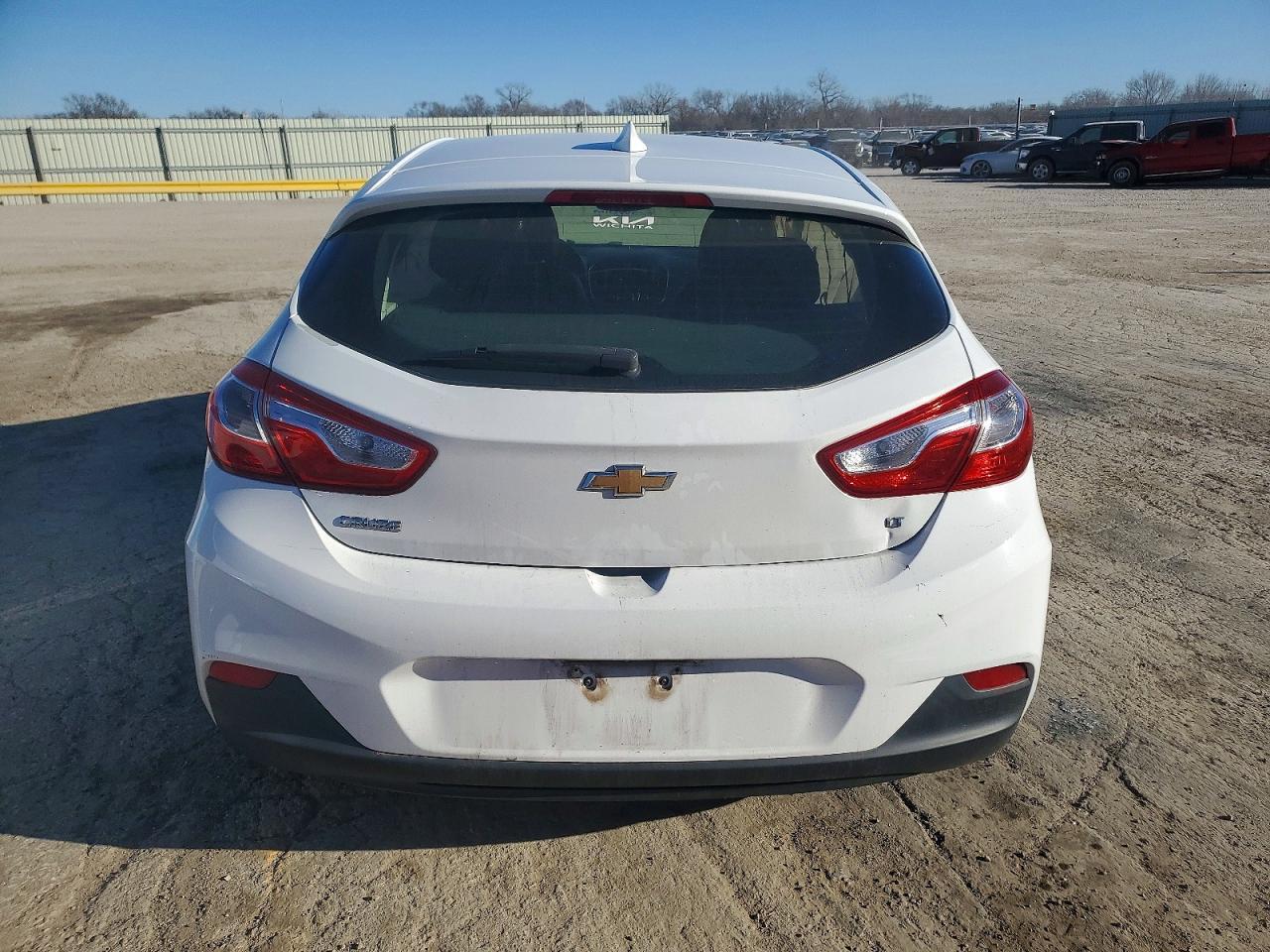 2017 Chevrolet Cruze Premier - Image 6