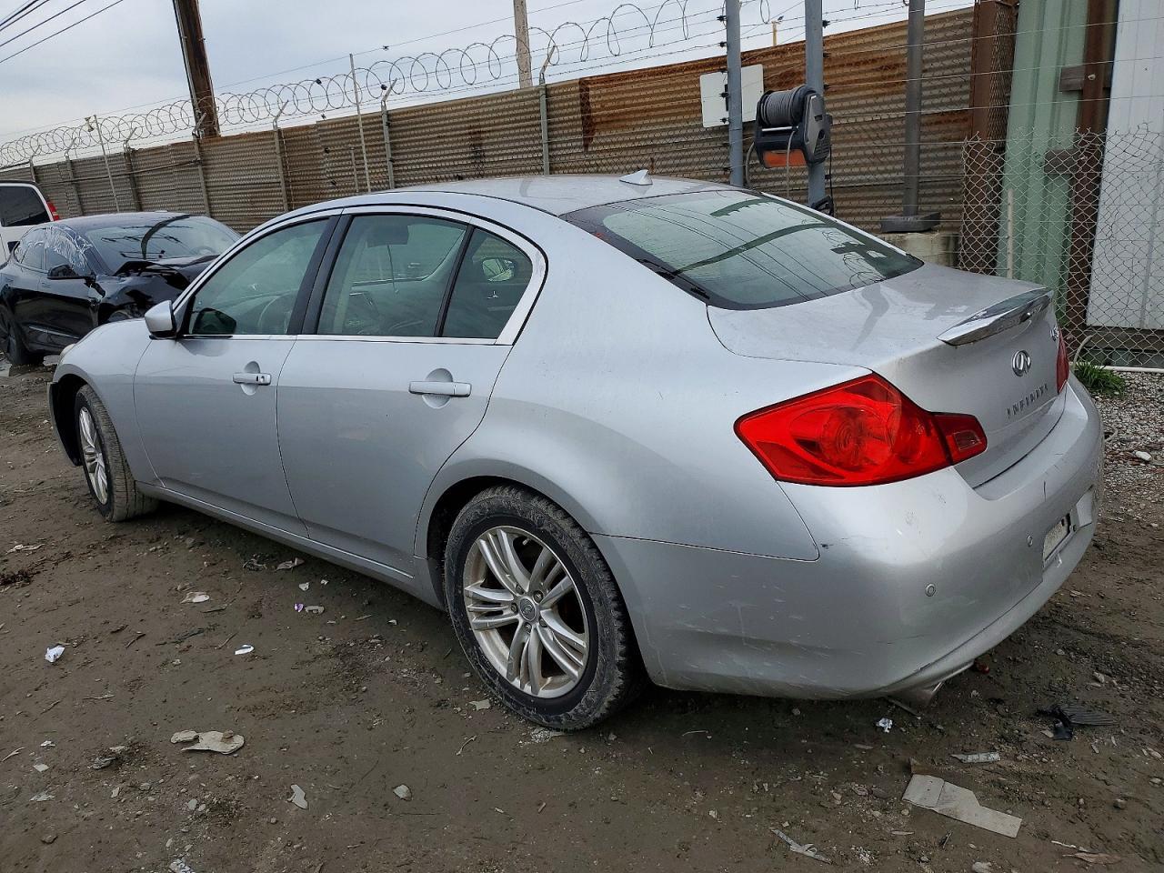2012 Infiniti G37 - Фото 2