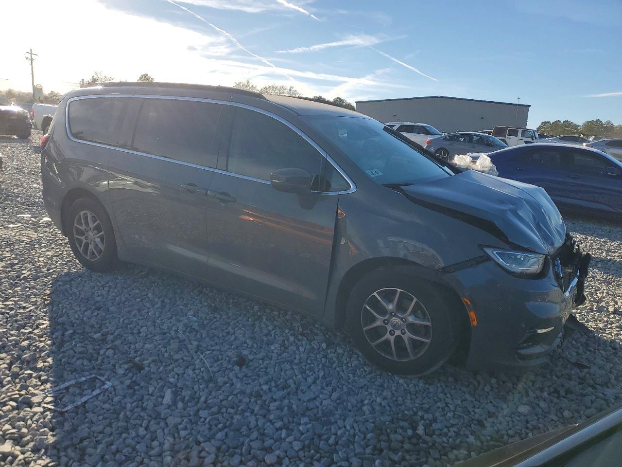 2022 Chrysler Pacifica Touring L - Фото 4