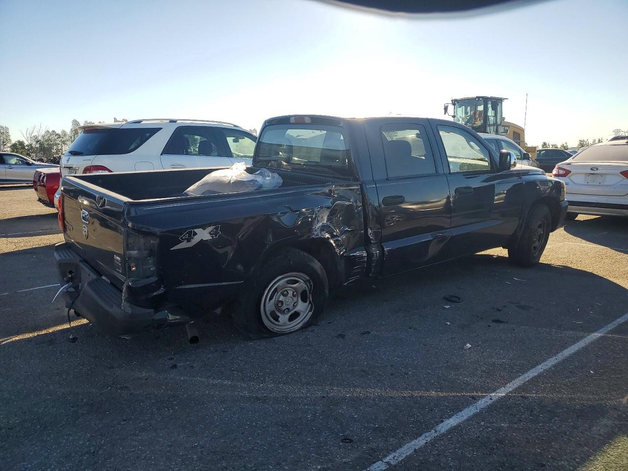 2007 Dodge Dakota Quad - Фото 3