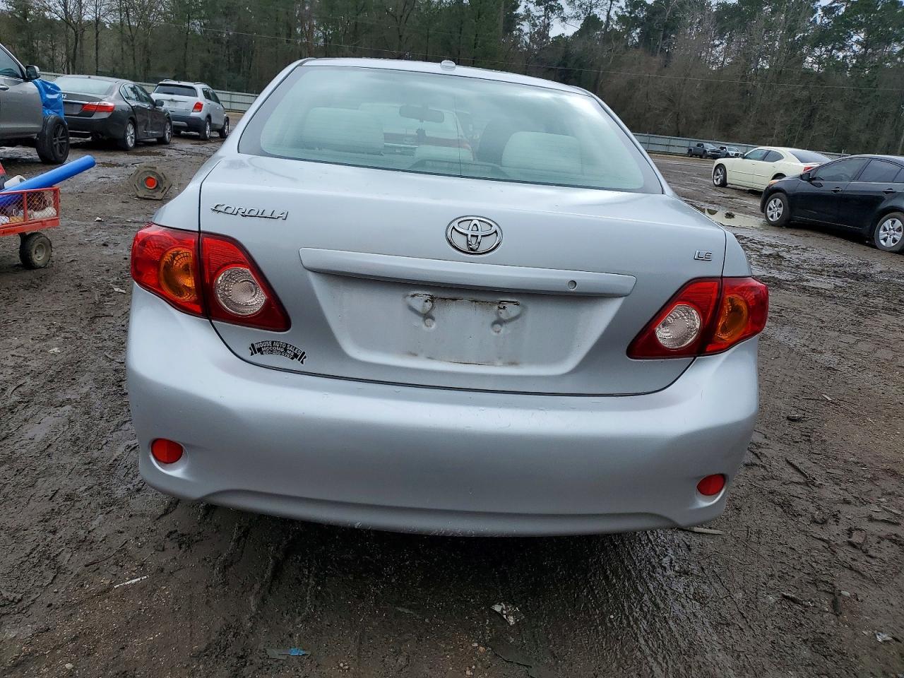 2010 Toyota Corolla Base - Фото 6