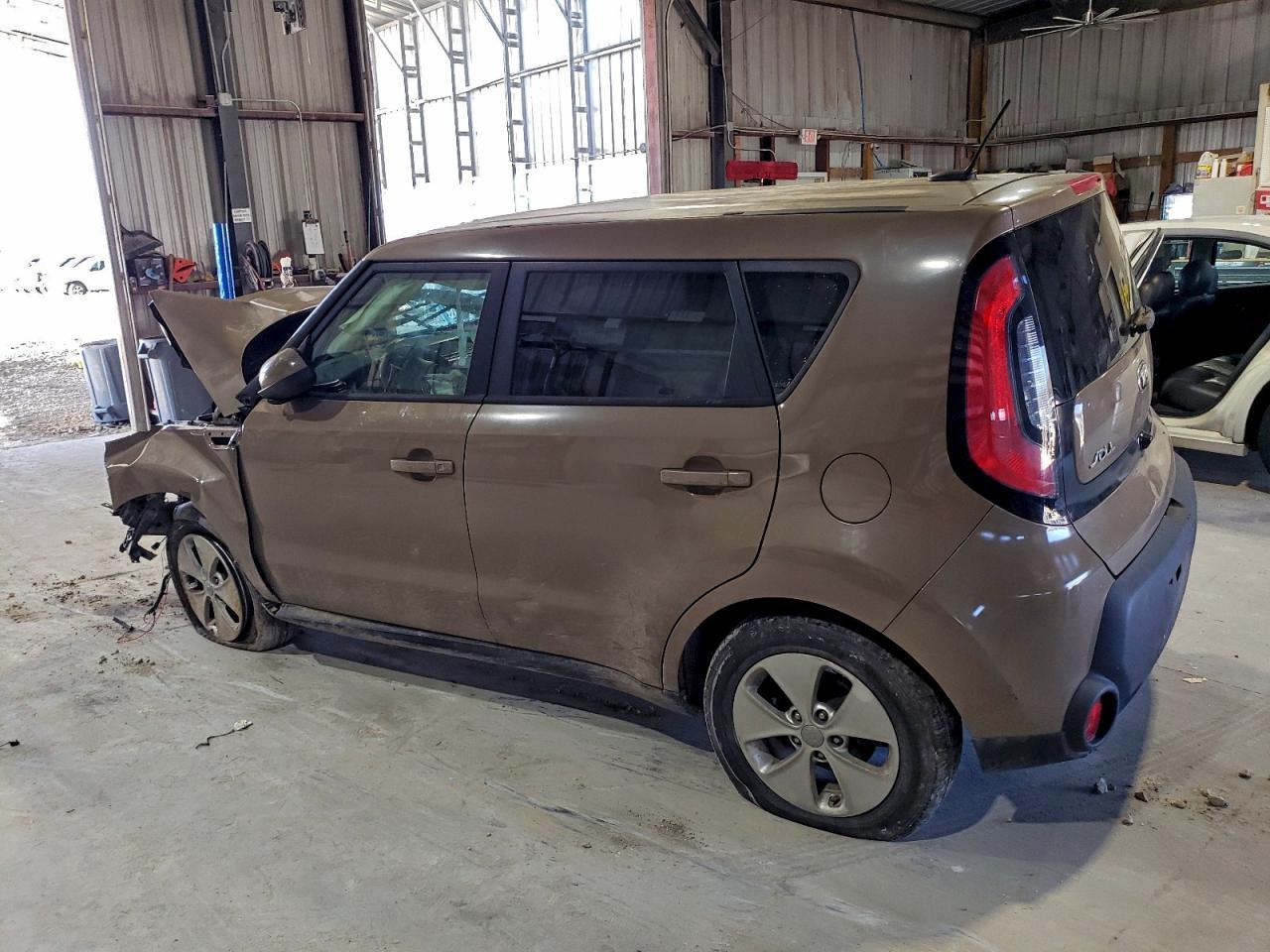 2016 Kia Soul - Image 2