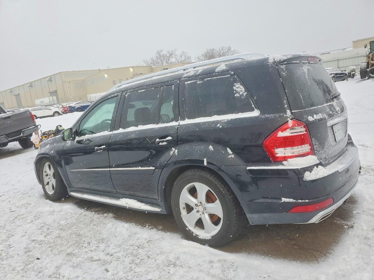 2012 Mercedes-Benz Gl 450 4Matic - Image 2