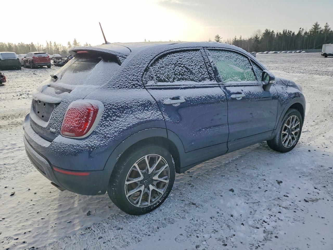 2017 Fiat 500X Trekking - Image 3