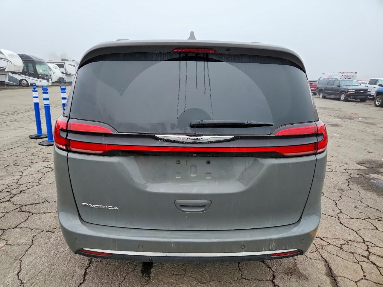2022 Chrysler Pacifica Touring L - Image 6