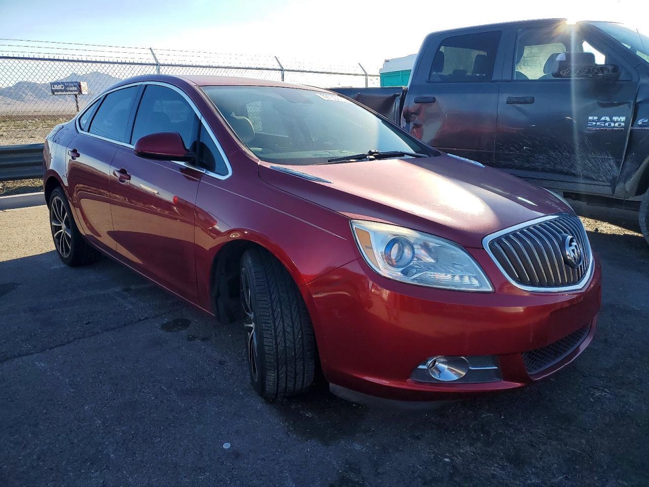 2016 Buick Verano Sport Touring - Фото 4