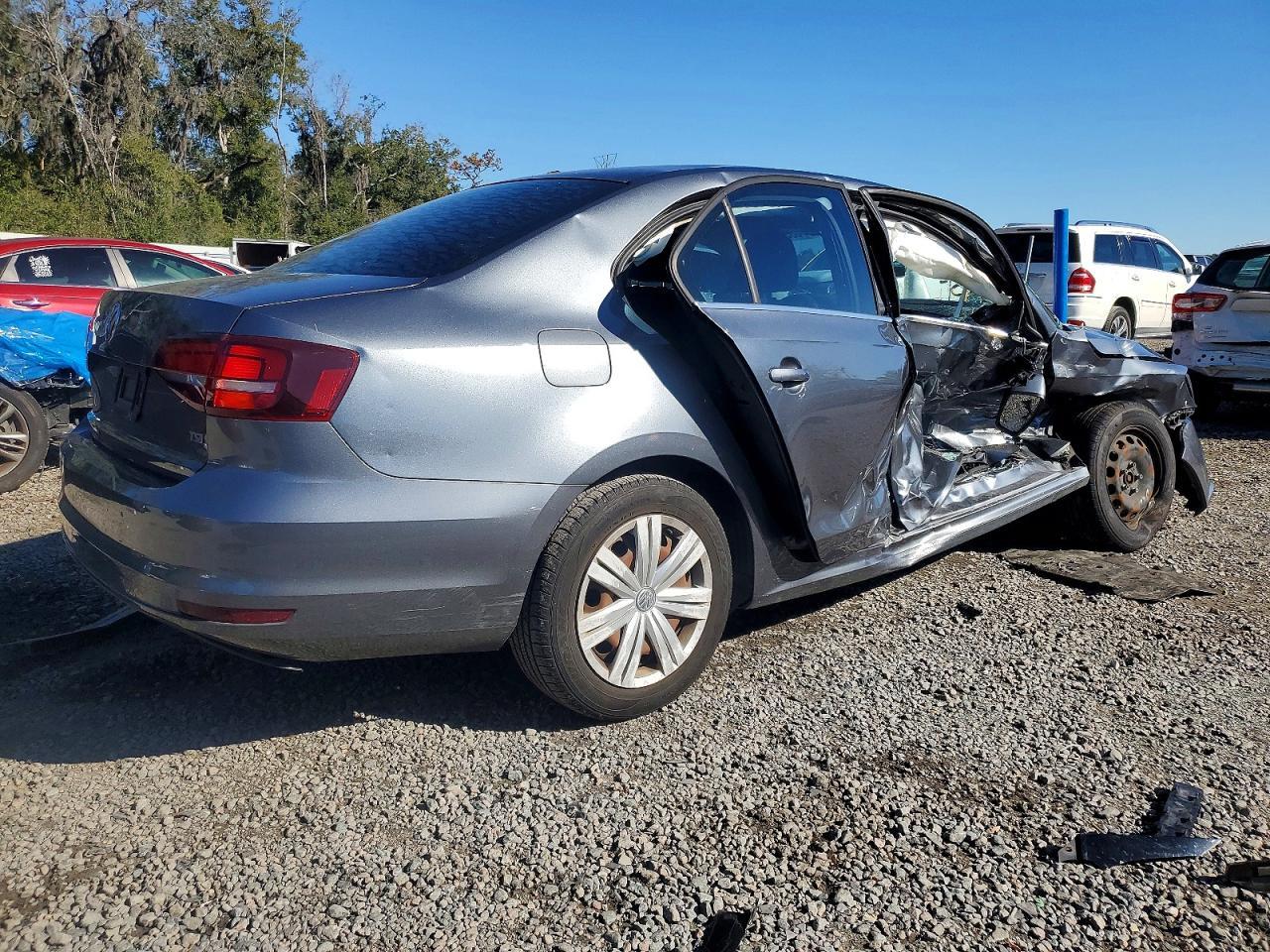 2017 Volkswagen Jetta S - Image 3