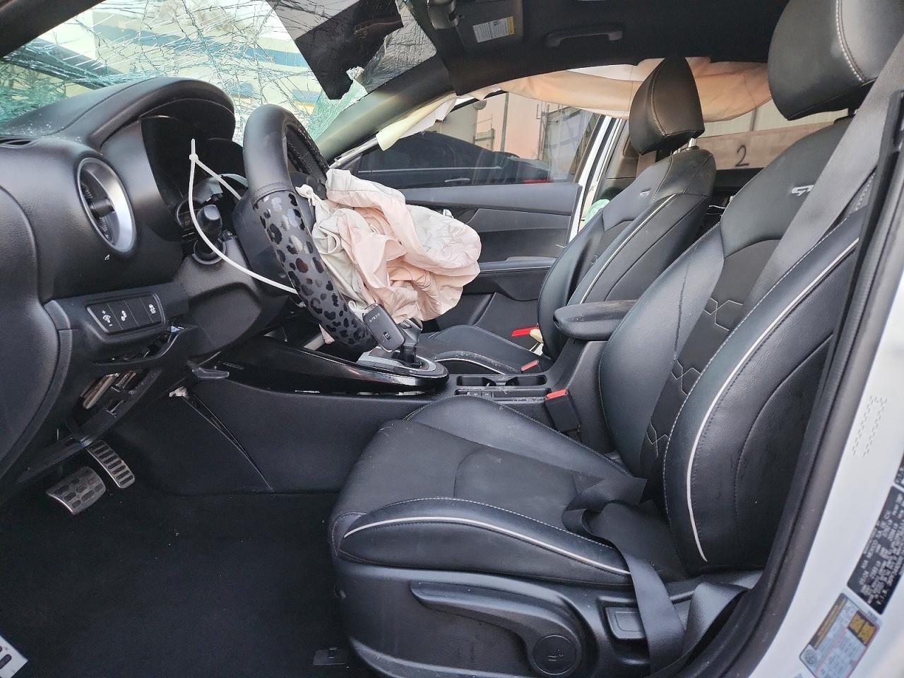 2024 Kia Forte Gt-Line - Image 7