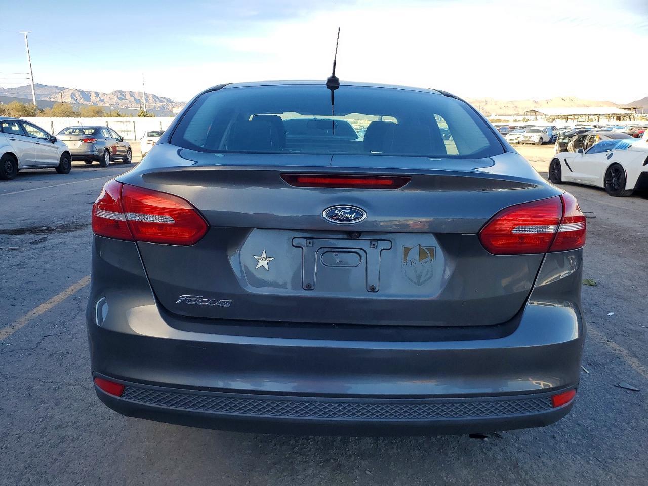 2016 Ford Focus S - Фото 6