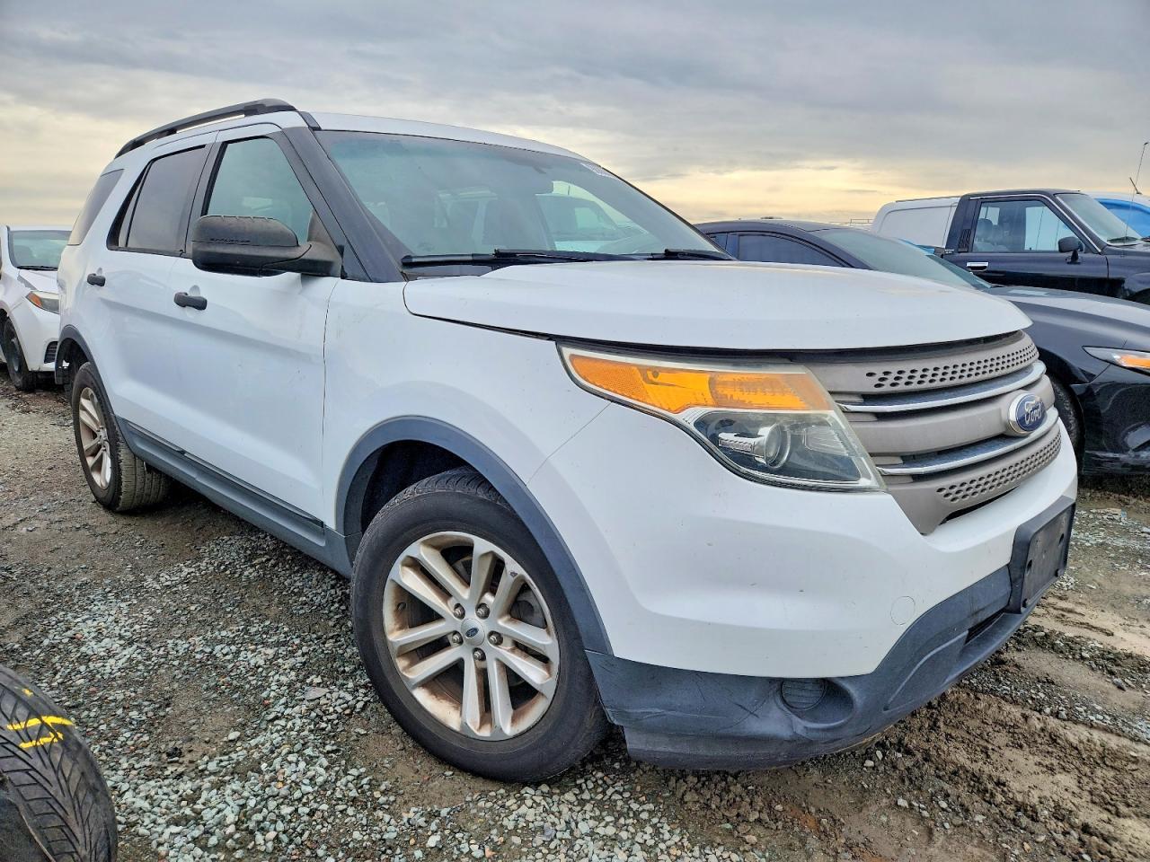 2015 Ford Explorer - Фото 4