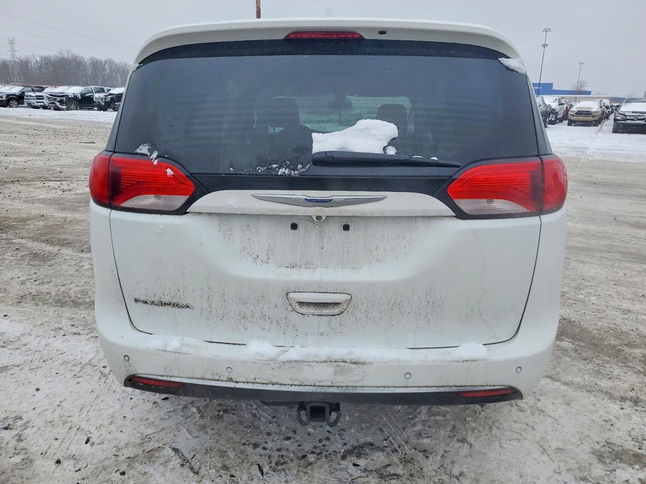 2019 Chrysler Pacifica Touring L - Фото 6