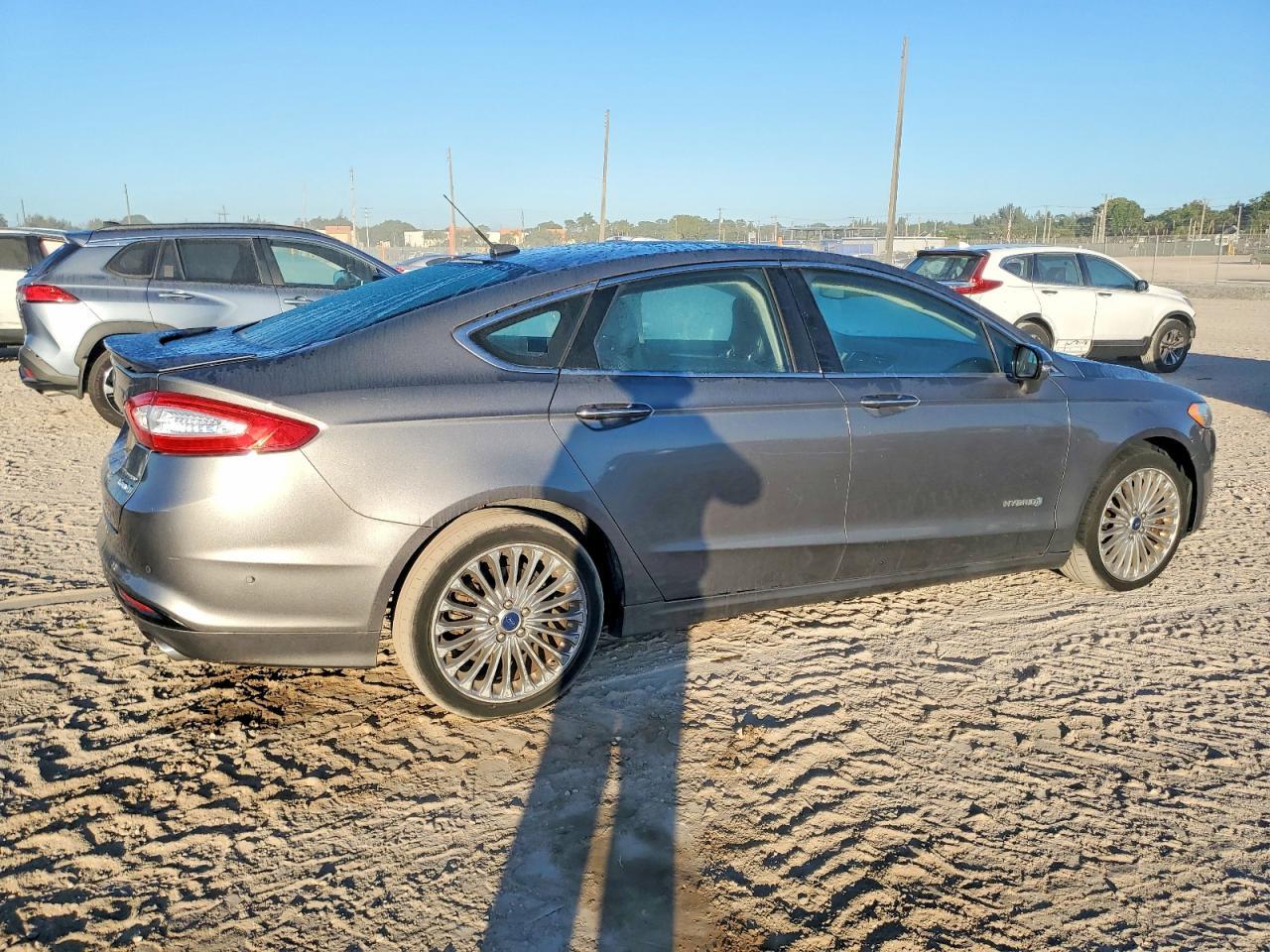 2014 Ford Fusion Titanium Hev - Фото 3
