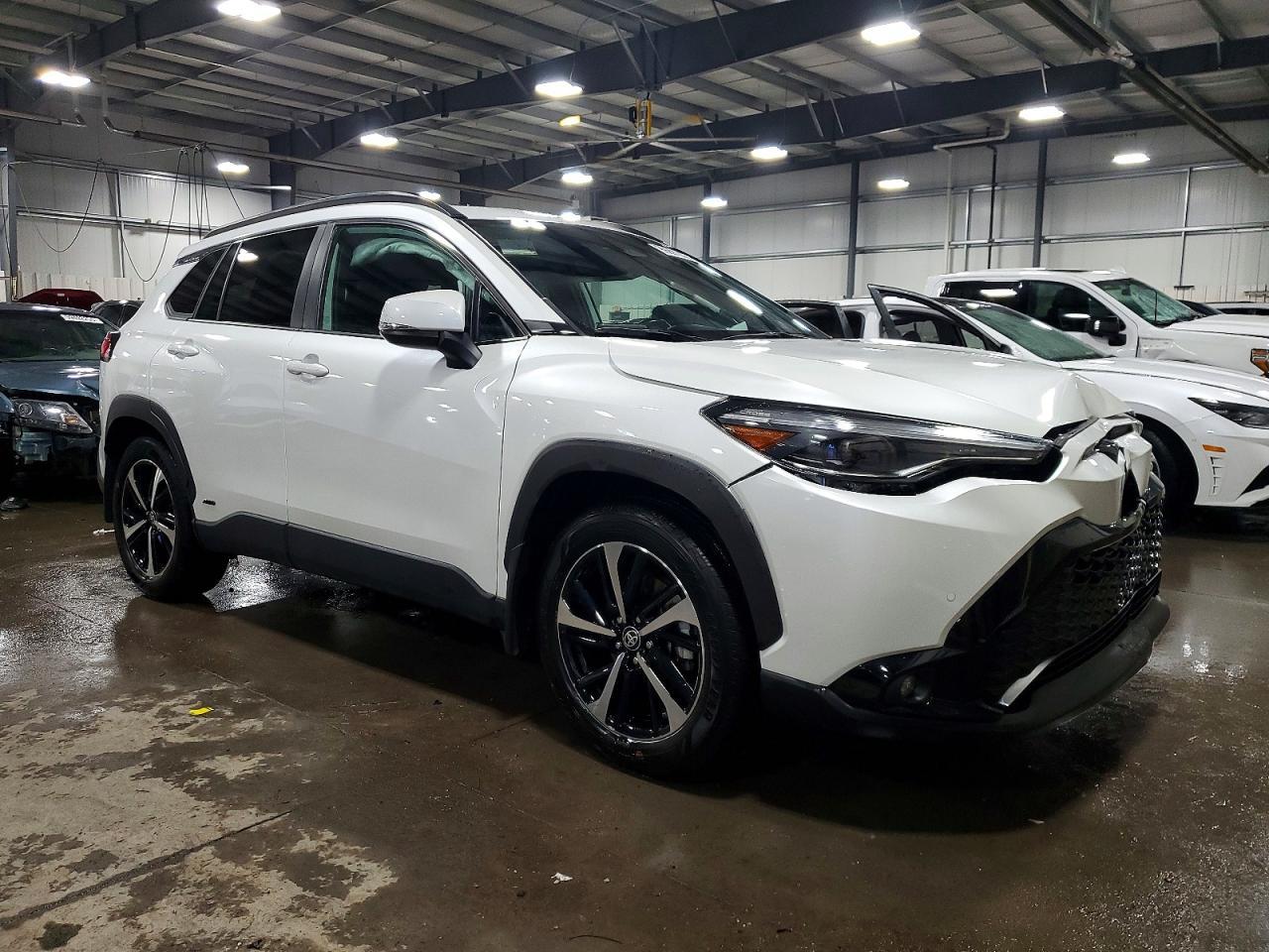 2023 Toyota Corolla Cross Hybrid Xse - Image 4