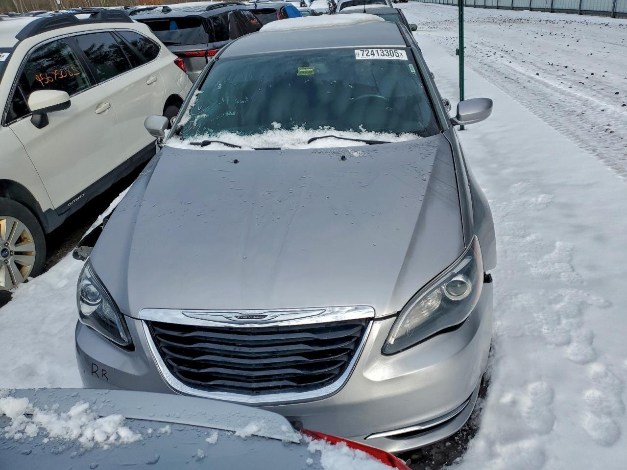 2014 Chrysler 200 Touring - Image 5