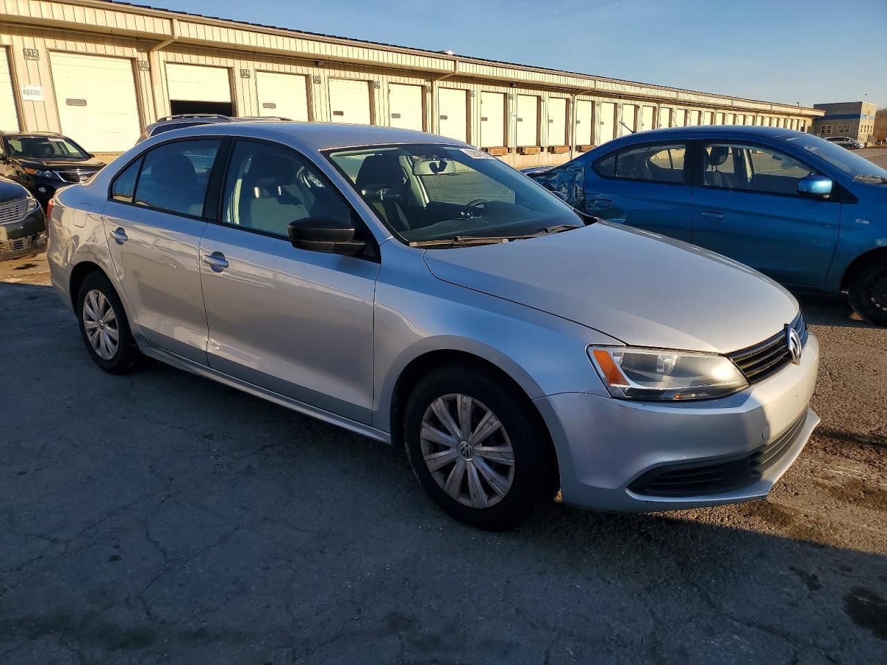 2014 Volkswagen Jetta Base - Image 4