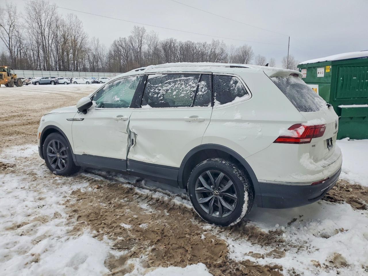 2024 Volkswagen Tiguan Se - Фото 2