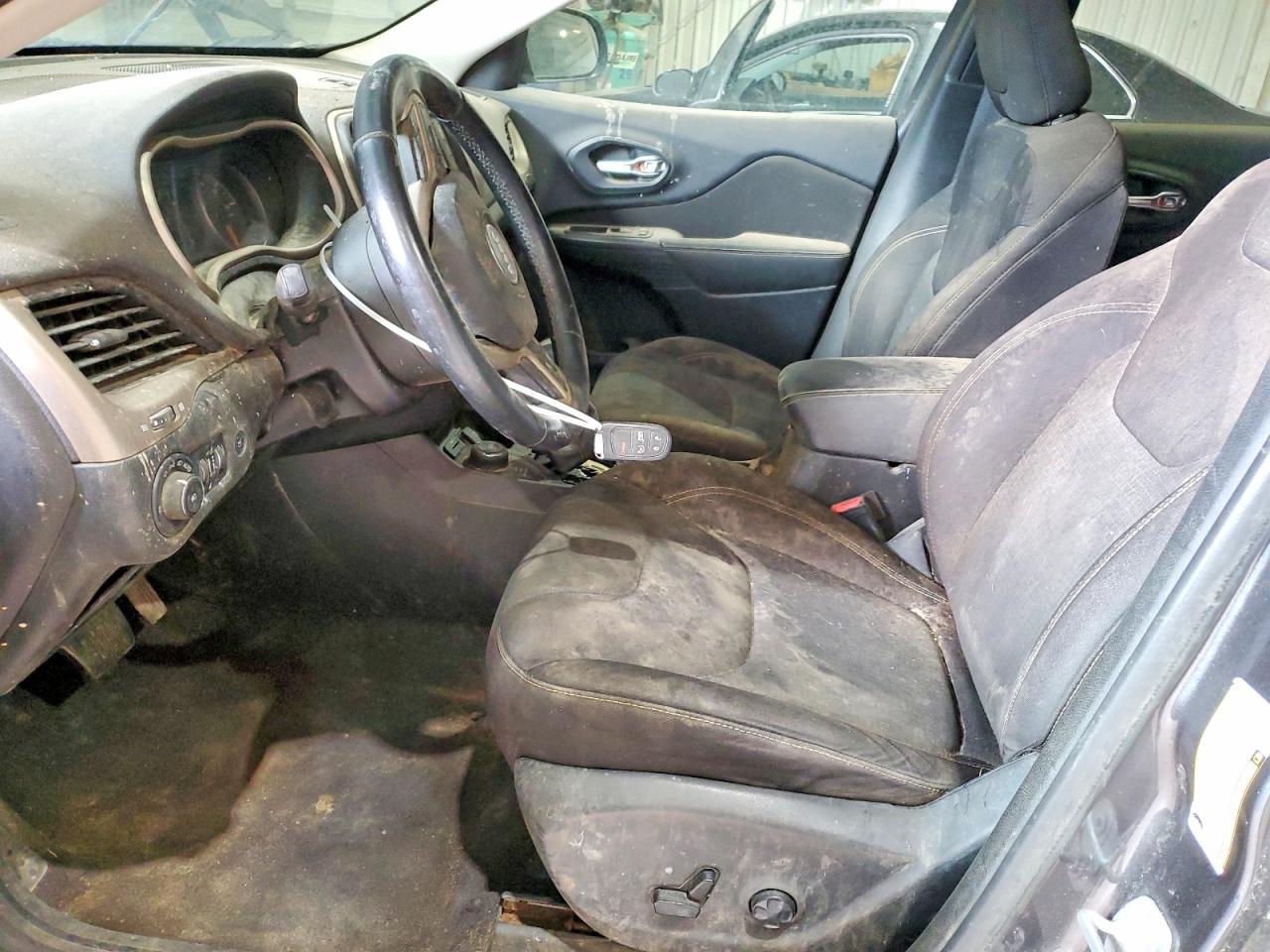 2016 Jeep Cherokee Latitude - Фото 7