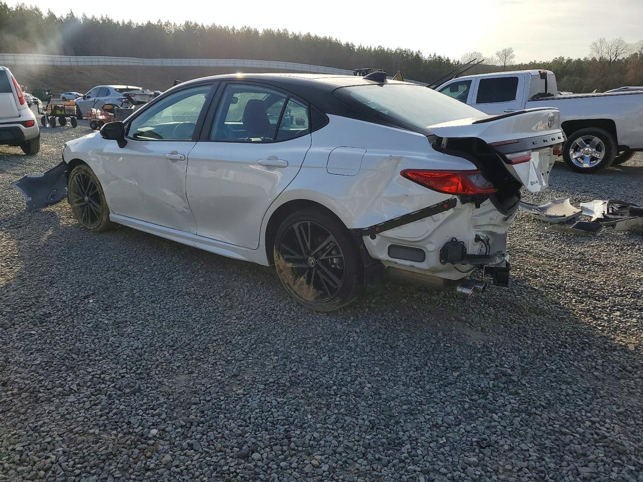 2025 Toyota Camry Xse - Фото 2