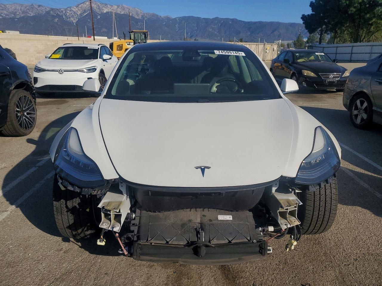 2020 Tesla Model 3 - Фото 5