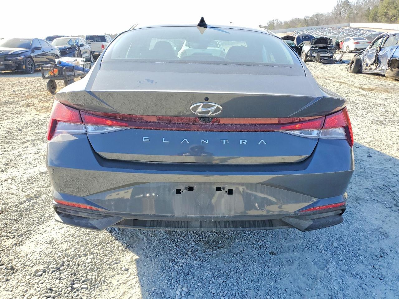 2023 Hyundai Elantra Sel - Фото 6