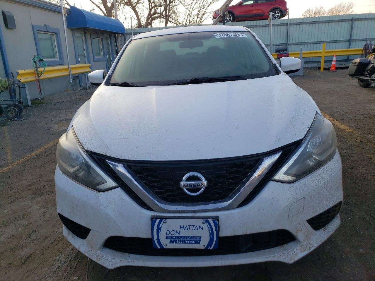 2019 Nissan Sentra S - Фото 5