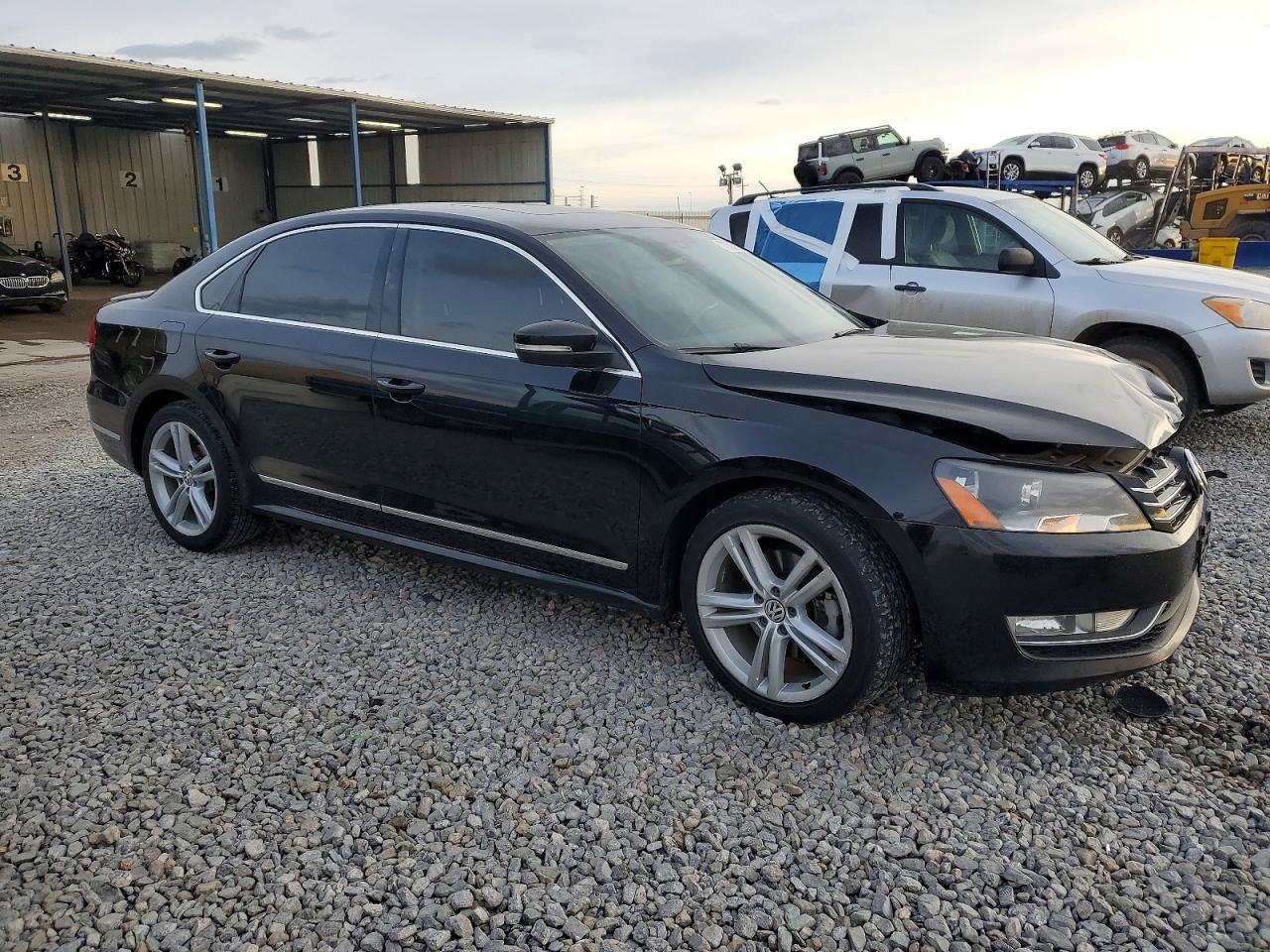2014 Volkswagen Passat Sel - Image 4