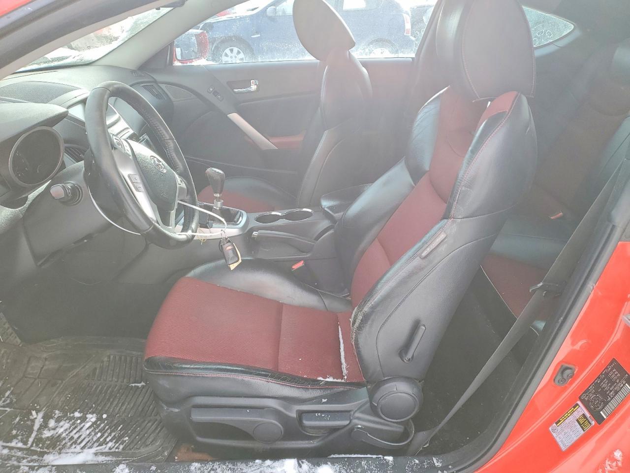 2010 Hyundai Genesis Coupe 2.0T - Фото 7