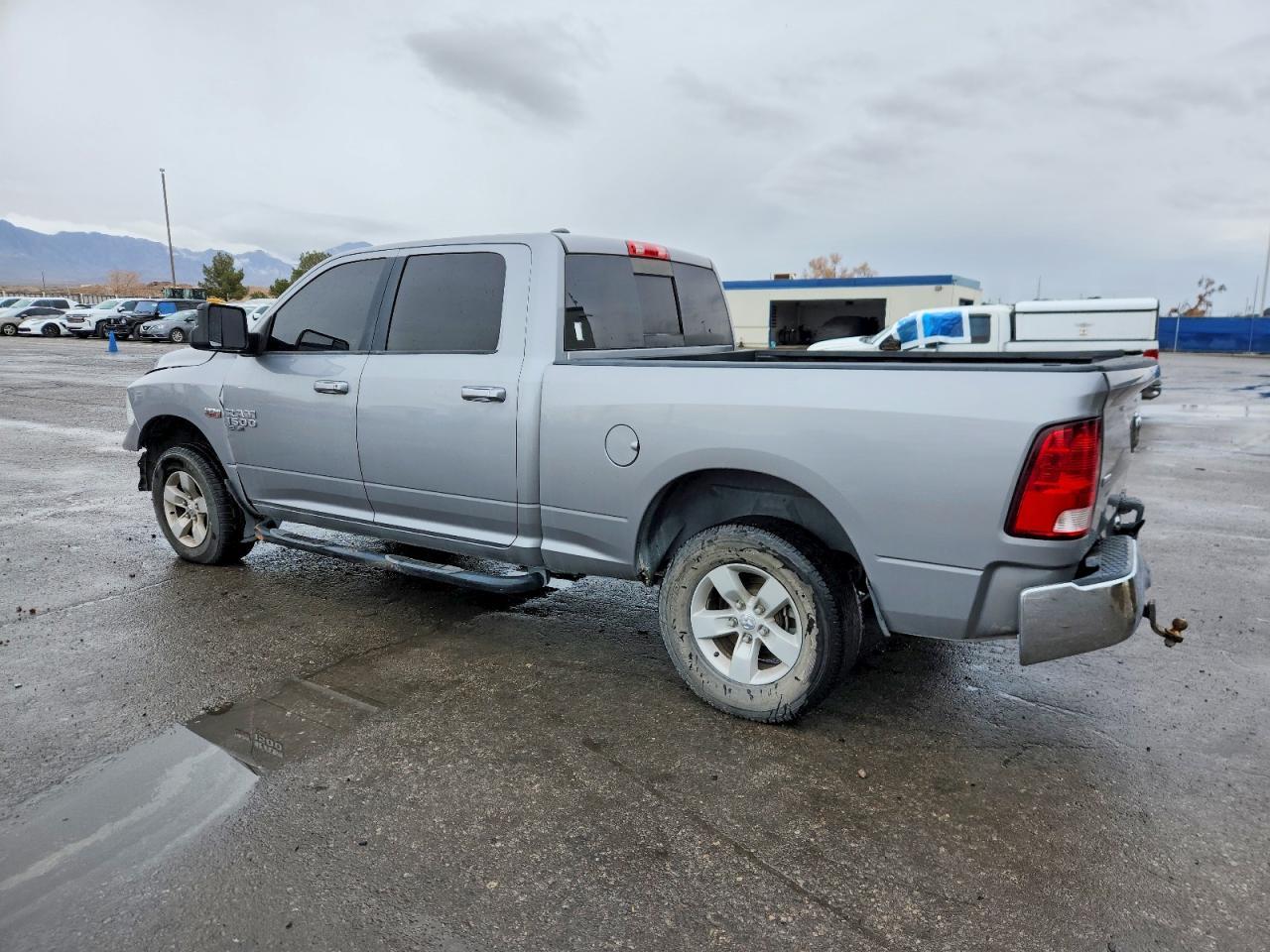 2019 Ram 1500 Classic Slt - Фото 2