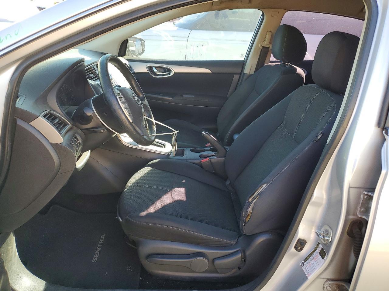 2015 Nissan Sentra S - Фото 7