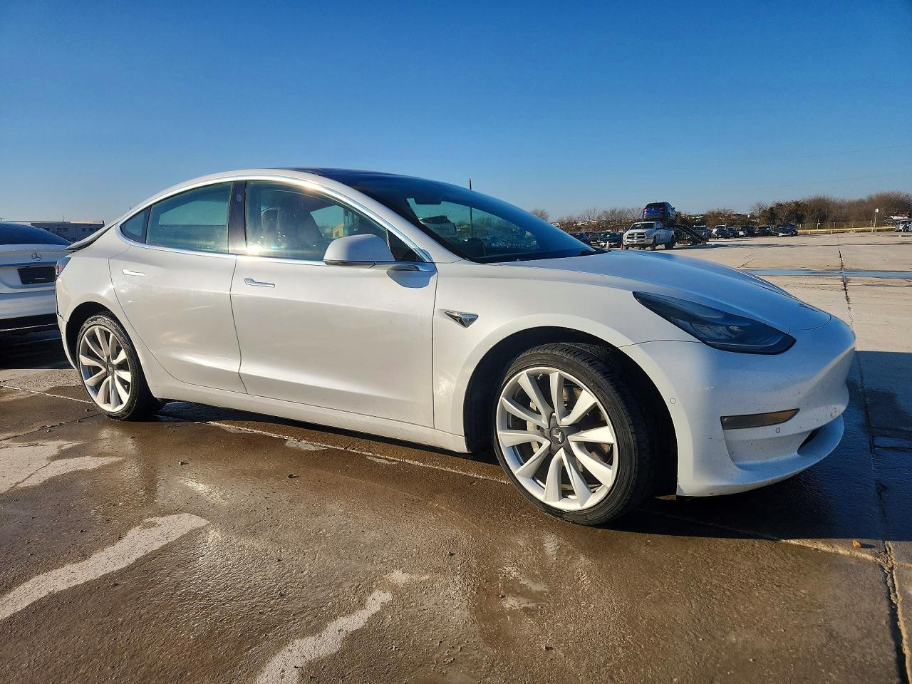 2019 Tesla Model 3 - Image 4