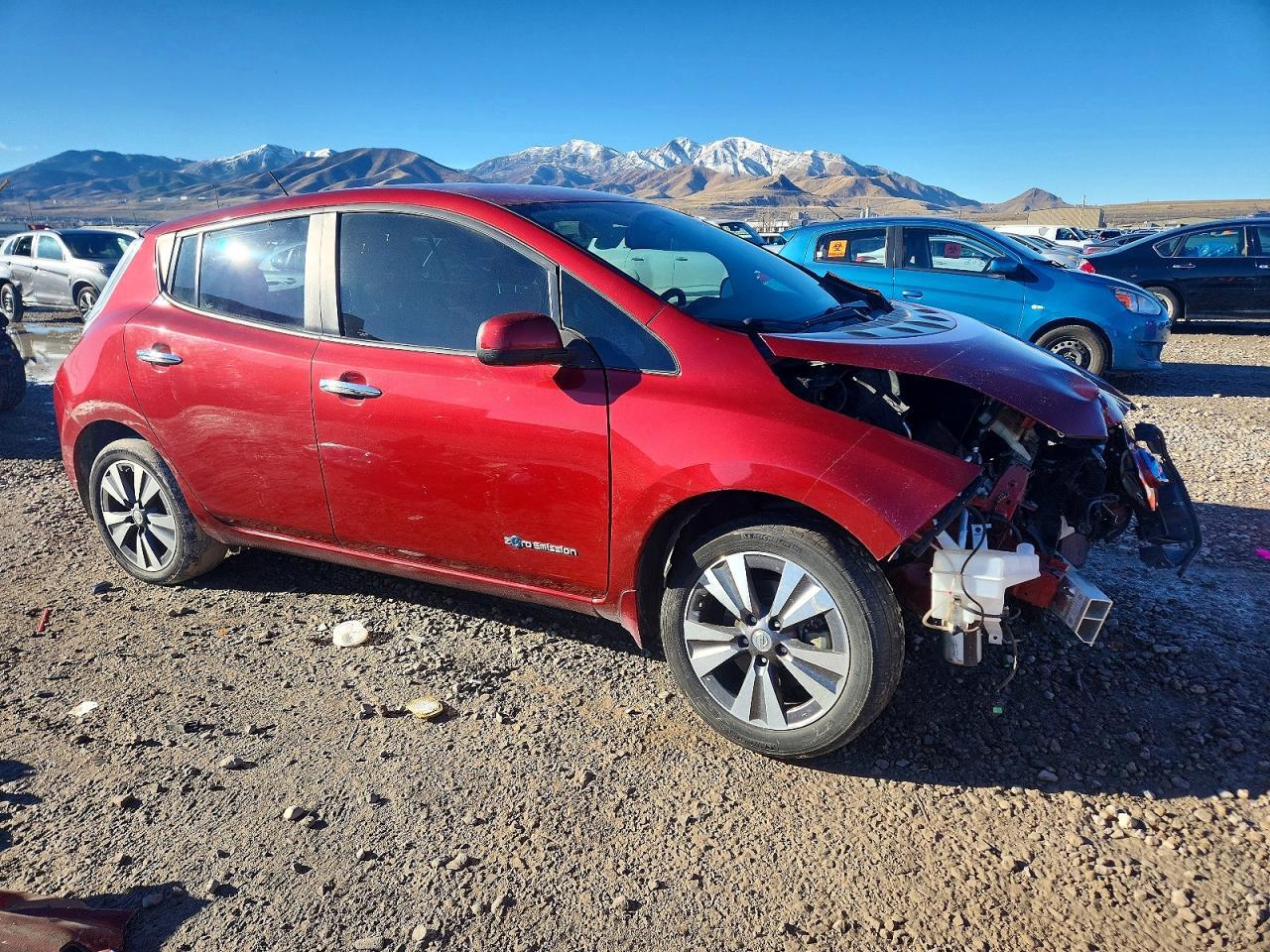 2015 Nissan Leaf S - Image 4