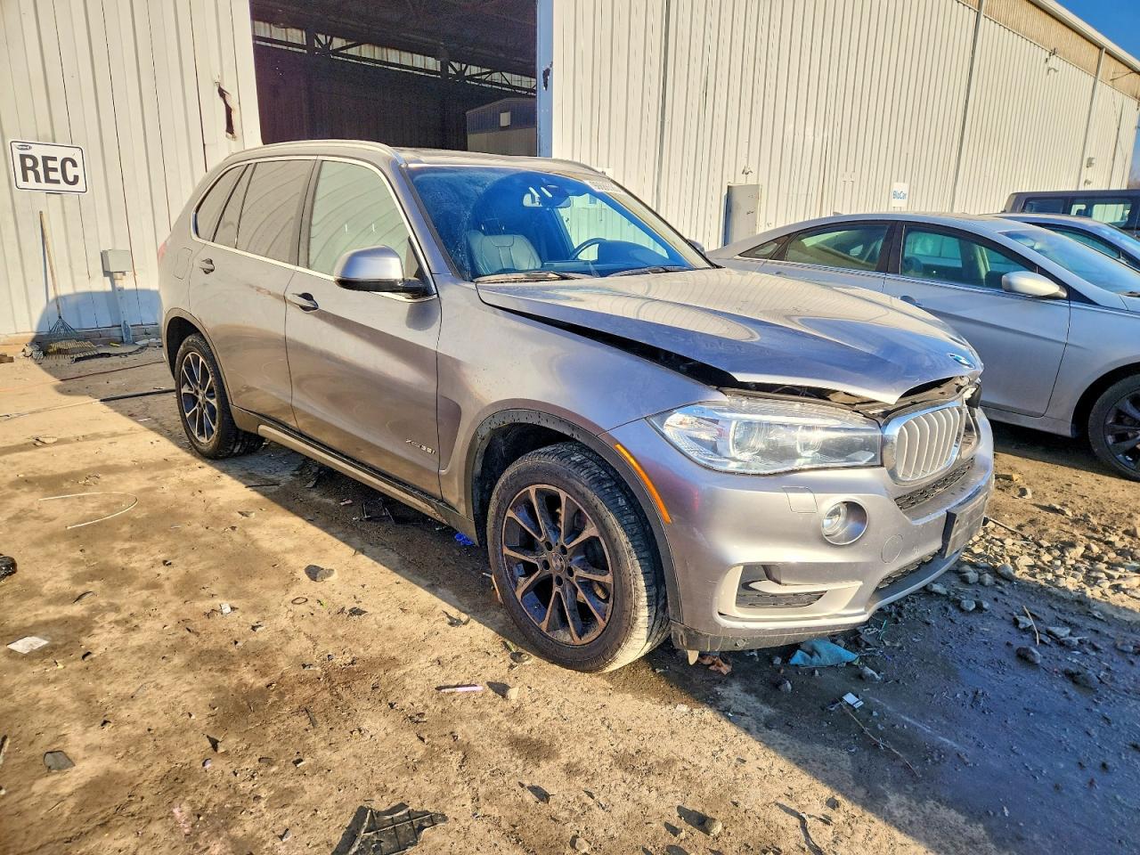 2017 BMW Motorrad X5 xDrive35I - Image 4