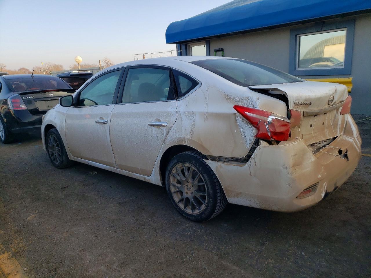 2019 Nissan Sentra S - Фото 2