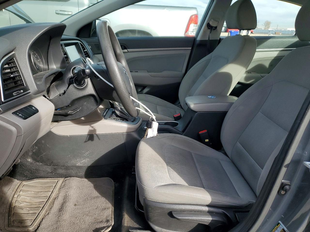 2017 Hyundai Elantra Se - Image 7