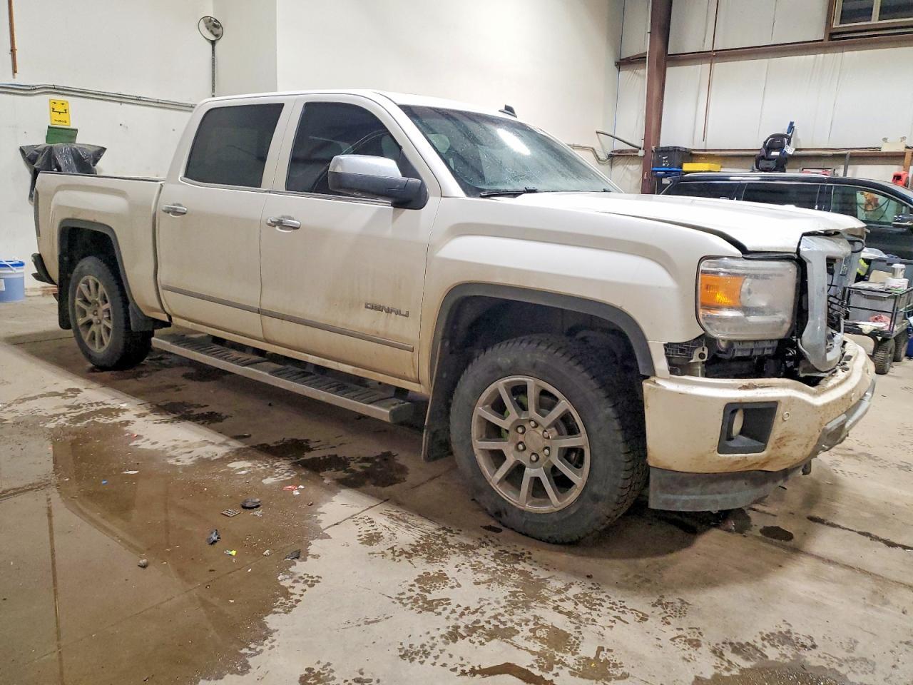 2014 GMC Sierra K1500 Denali - Image 4