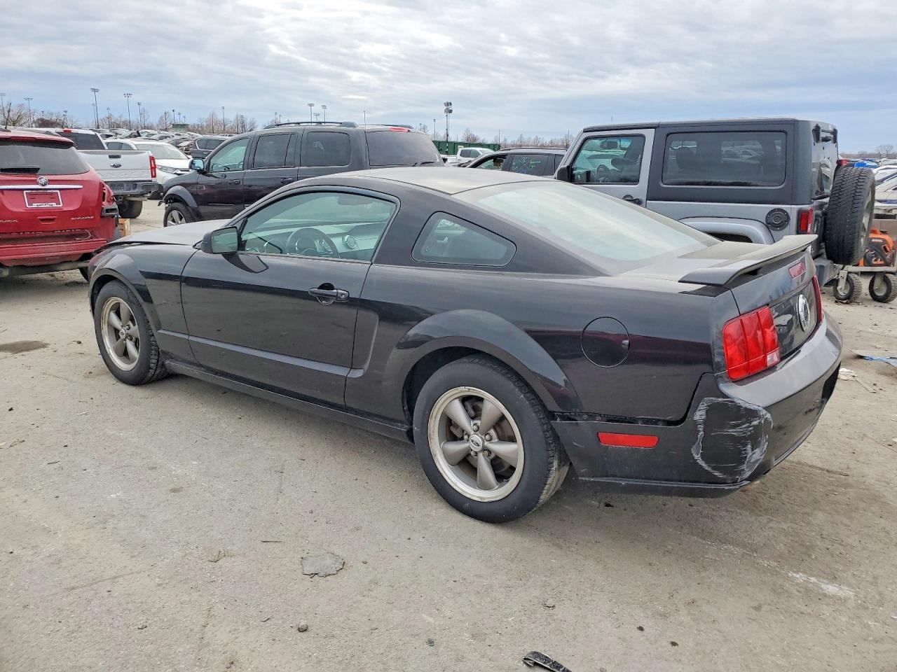 2006 Ford Mustang Gt - Фото 2
