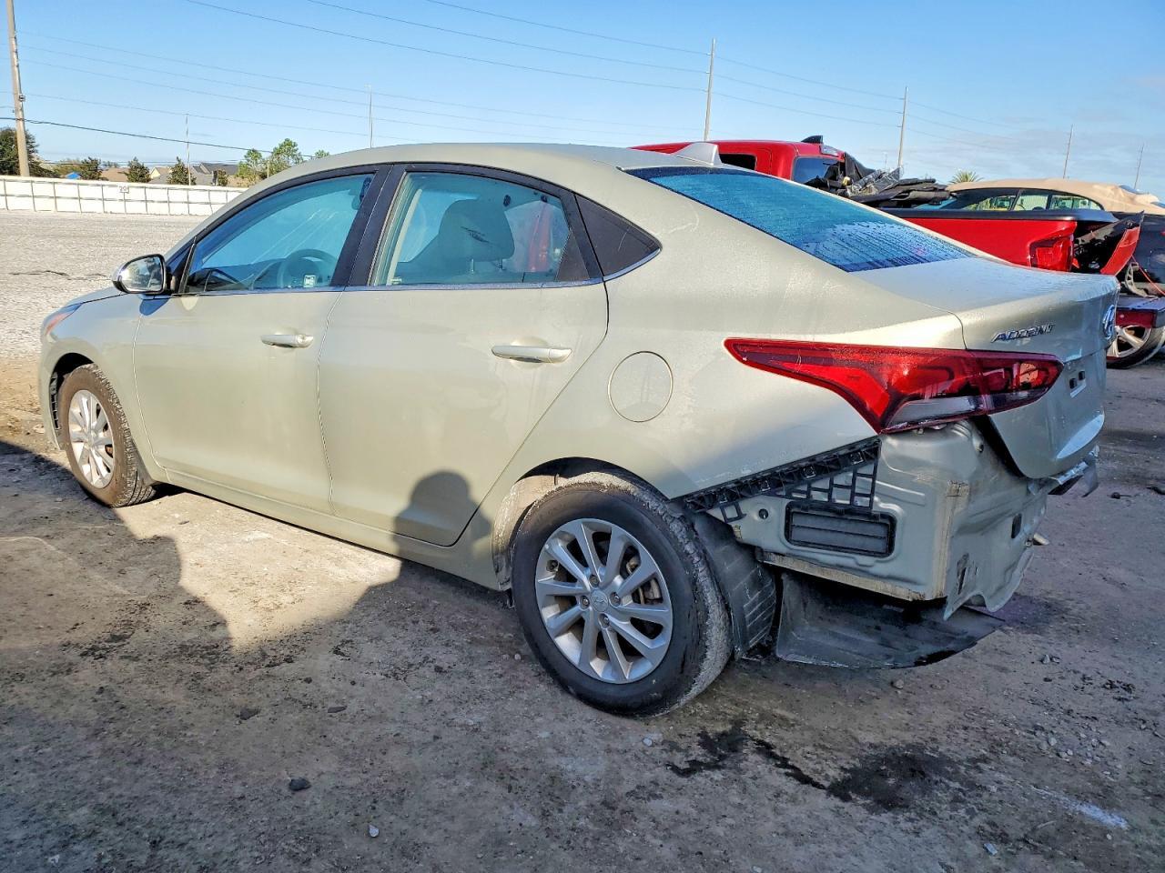 2020 Hyundai Accent Se - Фото 2