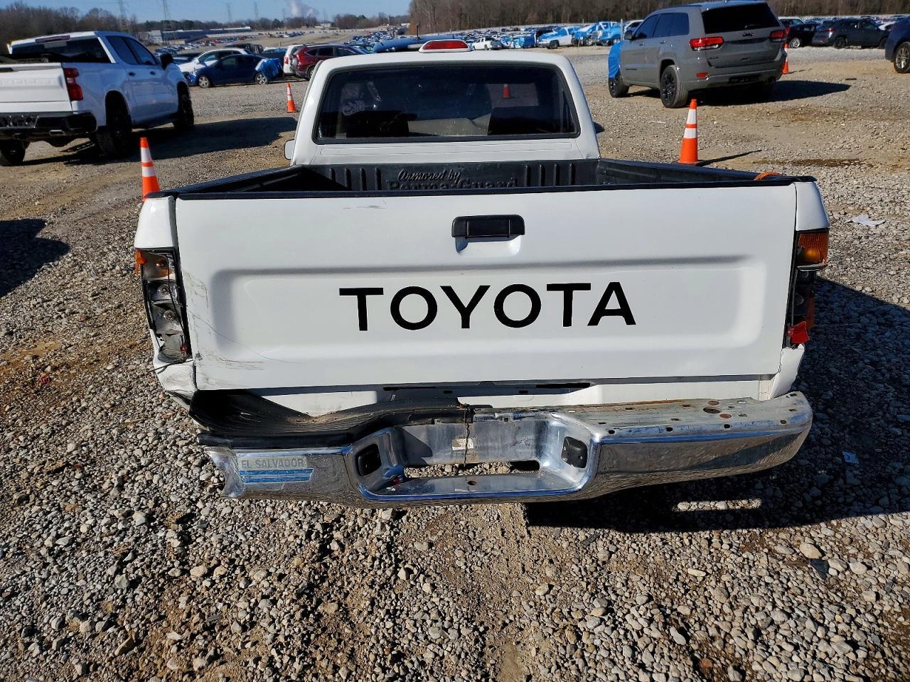 1994 Toyota Pickup - Image 6