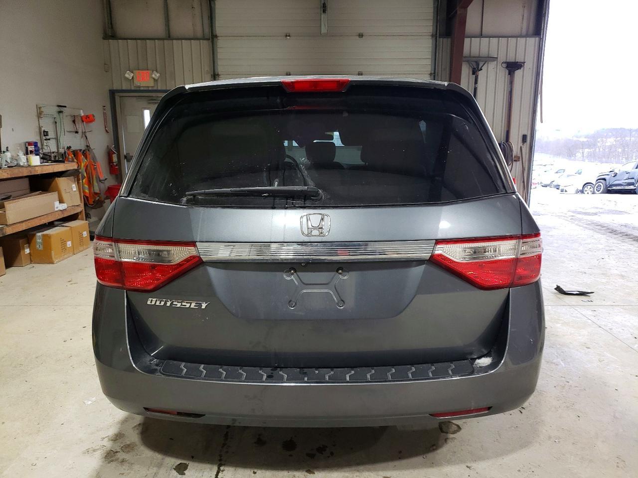 2013 Honda Odyssey Ex - Image 6