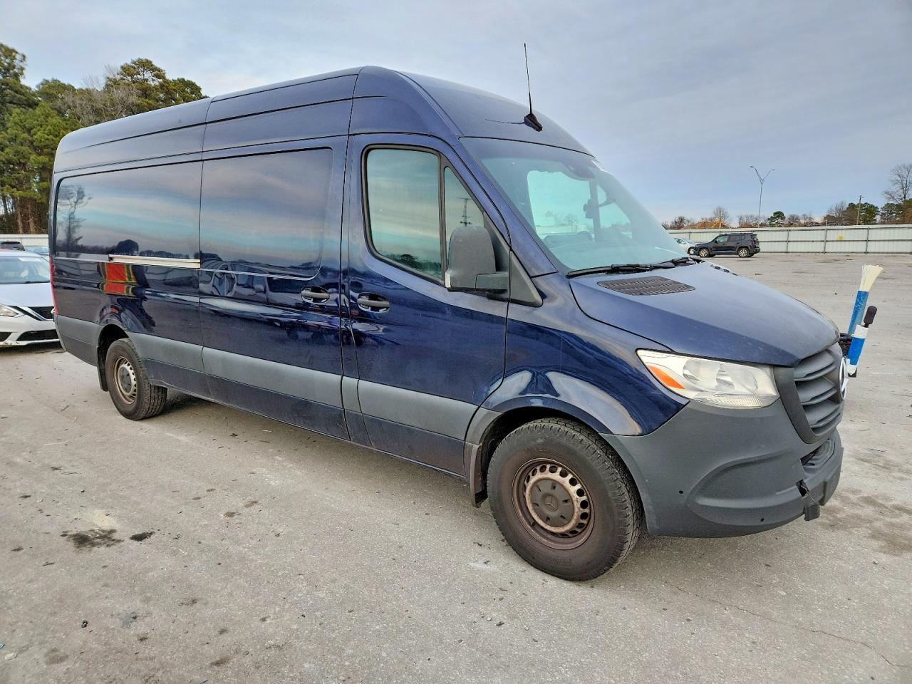 2022 Mercedes Benz Sprinter 2500 Delivery Van - Image 4