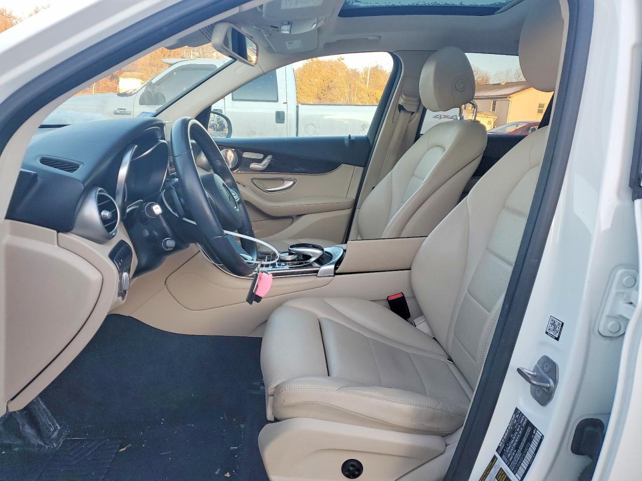 2018 Mercedes-Benz Glc 300 4Matic - Image 7