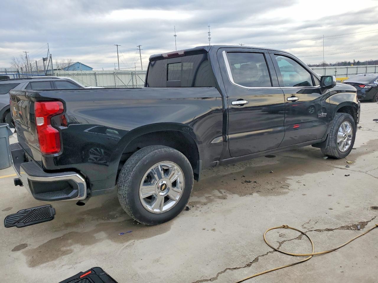 2022 Chevrolet Silverado Ltd C1500 Ltz - Фото 3